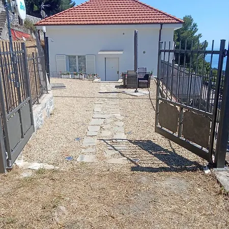 Miramare Ad Casa de Férias